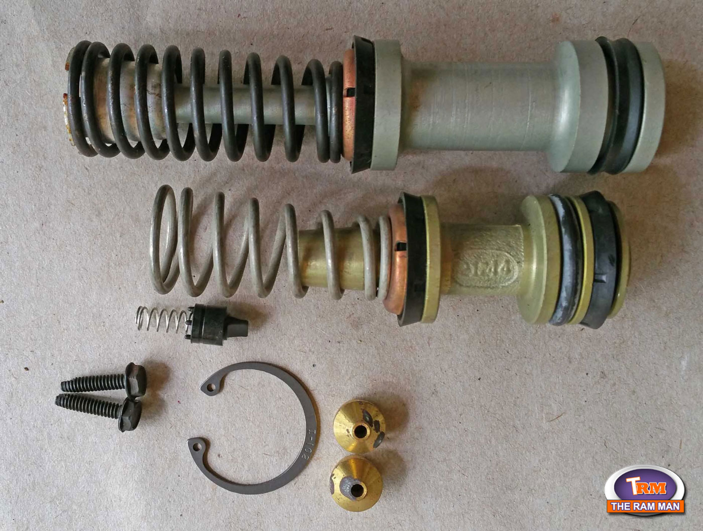 Ram Man / Shop / MOPAR MASTER CYLINDER 3461187 REBUILD KIT 19711974